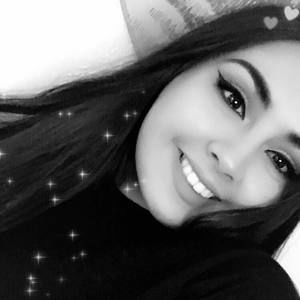 Meet your Posher, Michaela